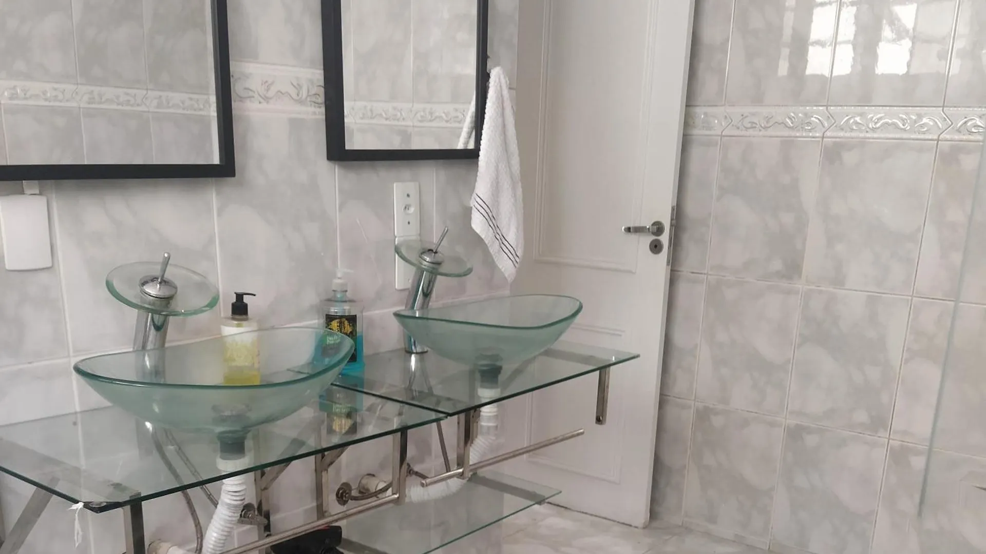 Suite Com Cozinha Compacta Proximo Praia Balneario Camboriu 0*,  Brazil
